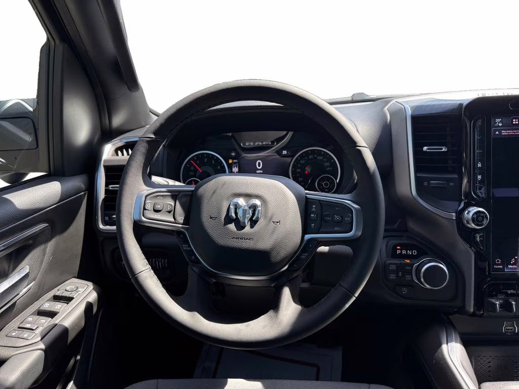 2026 Diamond Black Crystal Pearlcoat Ram 1500 Big Horn/Lone Star 4X4 Truck