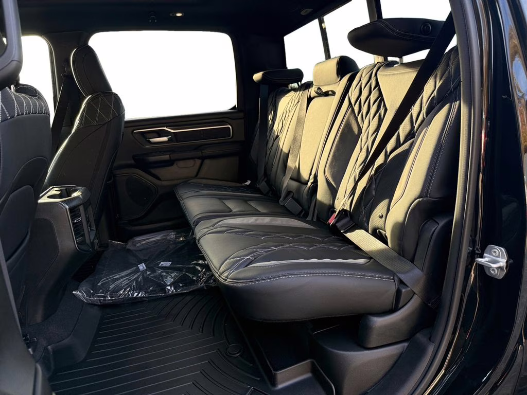 2026 Diamond Black Crystal Pearlcoat Ram 1500 Big Horn/Lone Star 4X4 Truck