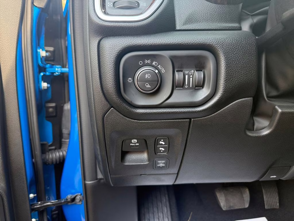 2026 Hydro Blue Pearlcoat Ram 1500 Big Horn/Lone Star 4X4 Truck