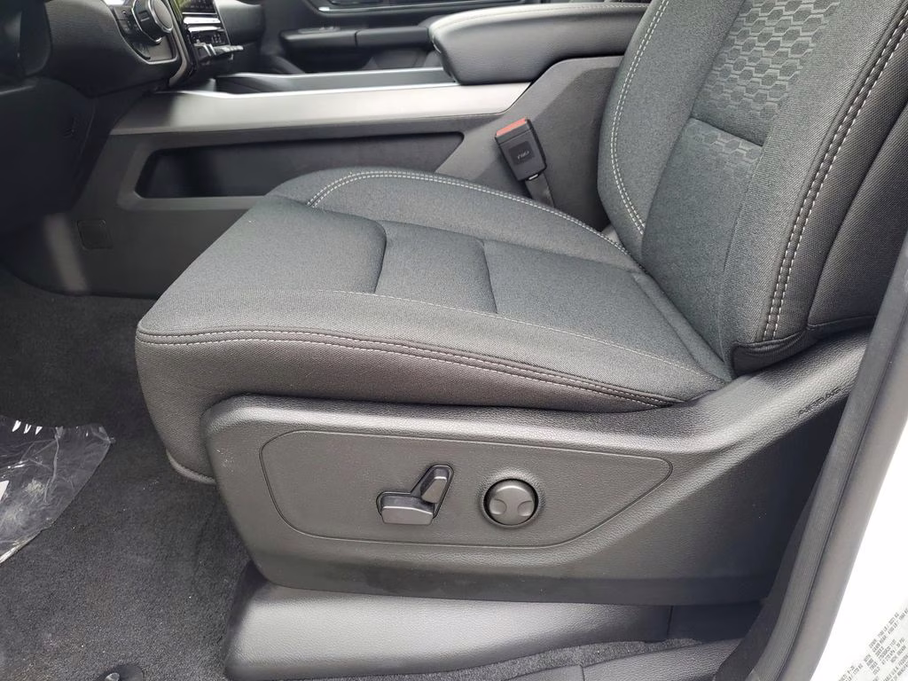 2026 Bright White Clearcoat Ram 1500 Big Horn/Lone Star 4X4 Truck