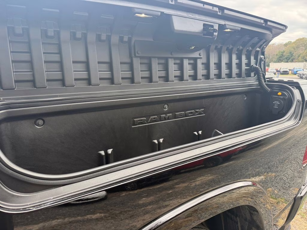 2026 Diamond Black Crystal Pearlcoat Ram 1500 Limited 4X4 Truck