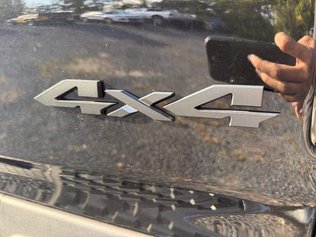 2026 Diamond Black Crystal Pearlcoat Ram 1500 Laramie 4X4 Truck