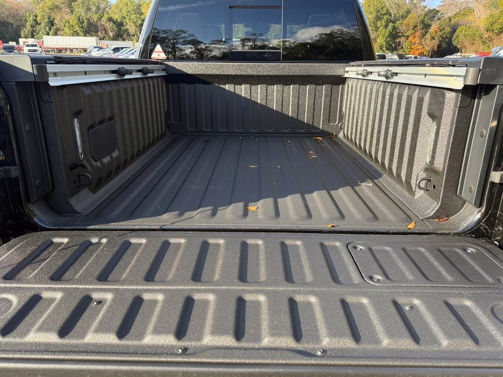 2026 Diamond Black Crystal Pearlcoat Ram 1500 Laramie 4X4 Truck