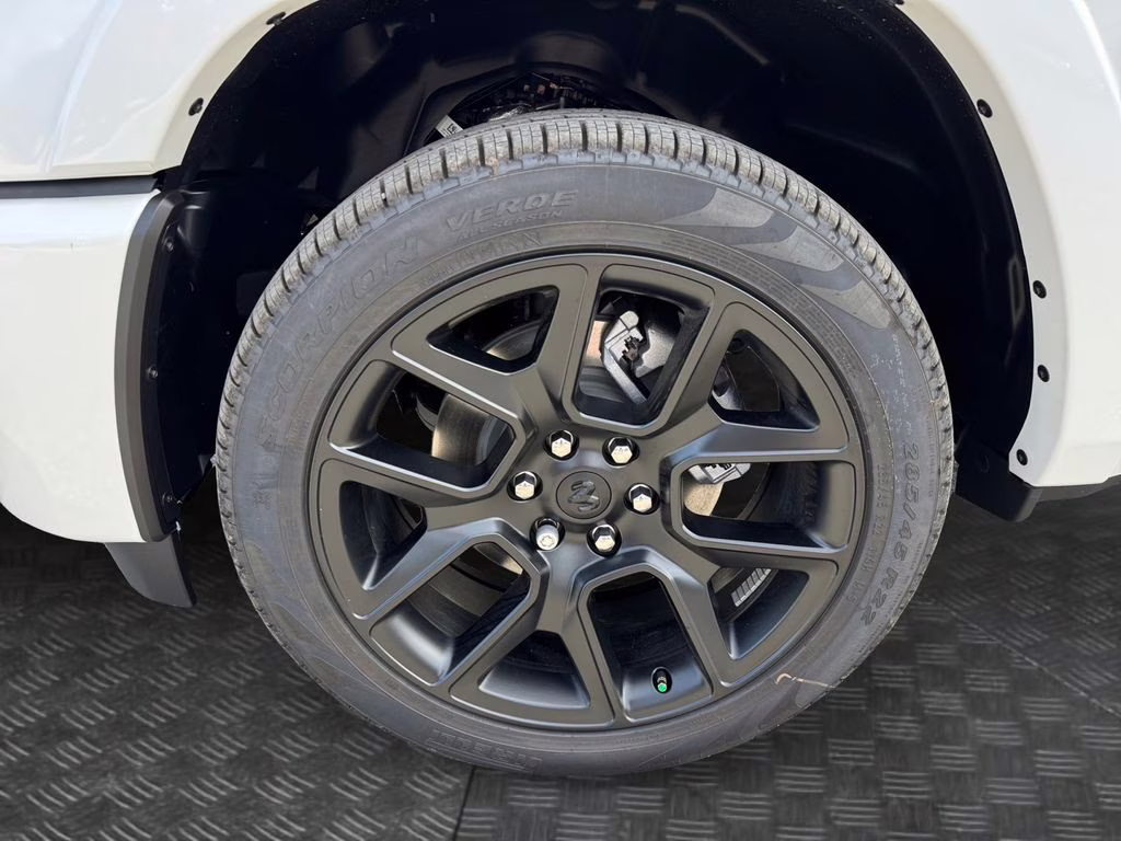 2026 Ivory White Tri-Coat Pearlcoat Ram 1500 Laramie 4X4 Truck