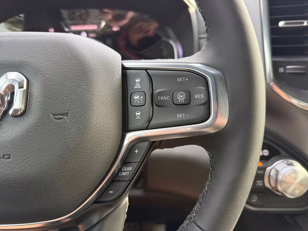 2026 Diamond Black Crystal Pearlcoat Ram 1500 Laramie 4X4 Truck