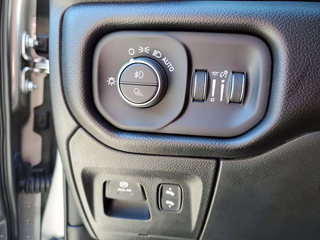 2026 Billet Silver Metallic Clearcoat Ram 1500 Laramie 4X4 Truck