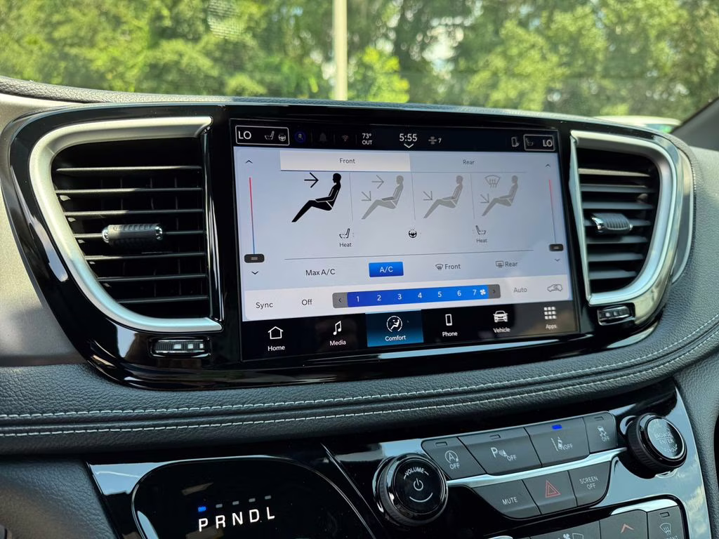 2026 Bright White Clearcoat Chrysler Pacifica Select FWD Van