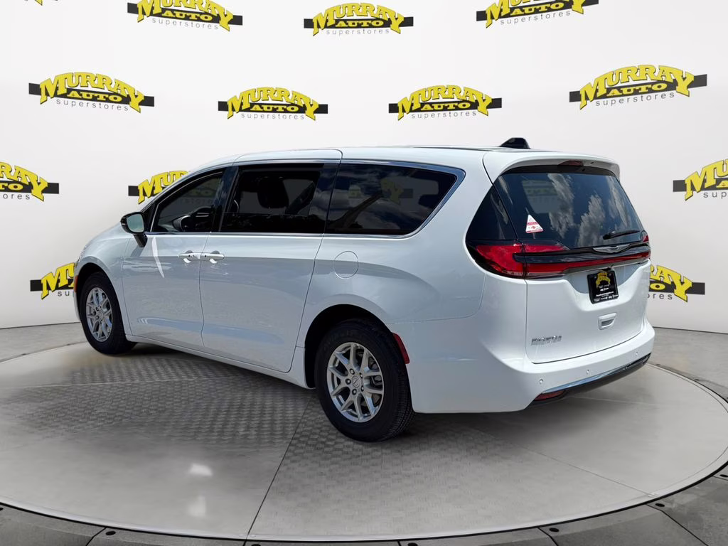 2026 Bright White Clearcoat Chrysler Pacifica Select FWD Van