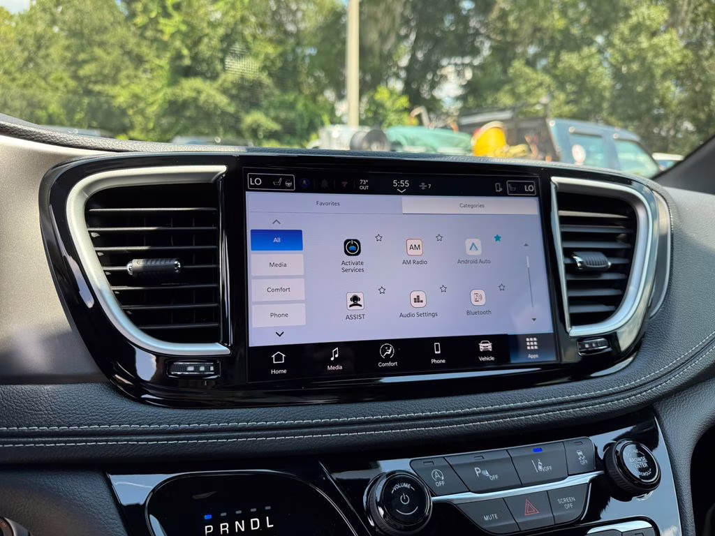 2026 Bright White Clearcoat Chrysler Pacifica Select FWD Van