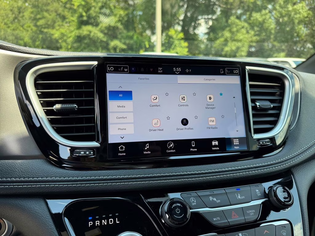 2026 Bright White Clearcoat Chrysler Pacifica Select FWD Van