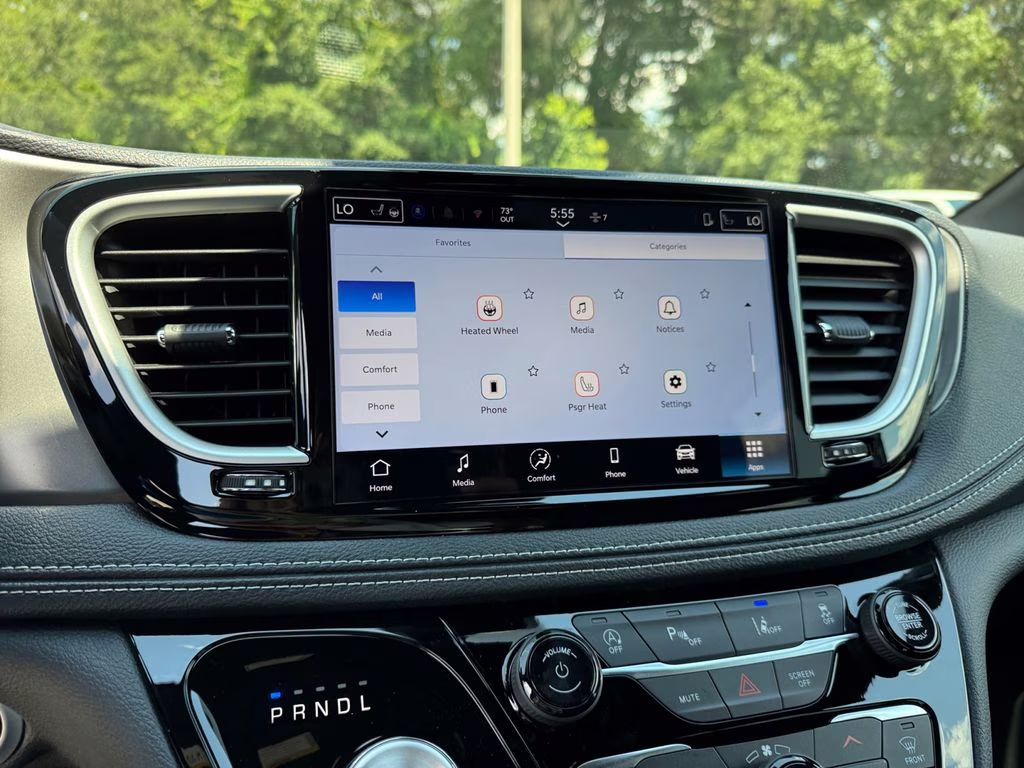 2026 Bright White Clearcoat Chrysler Pacifica Select FWD Van