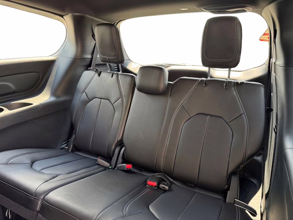 2026 Bright White Clearcoat Chrysler Pacifica Select FWD Van