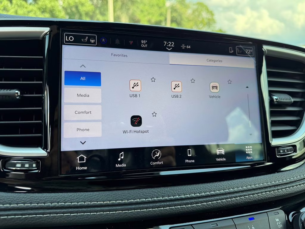 2026 Bright White Clearcoat Chrysler Pacifica Select FWD Van