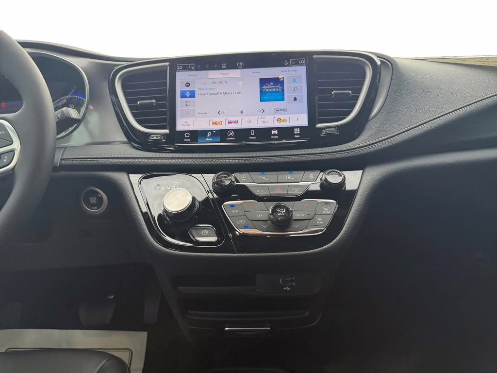 2026 Bright White Clearcoat Chrysler Pacifica Select FWD Van