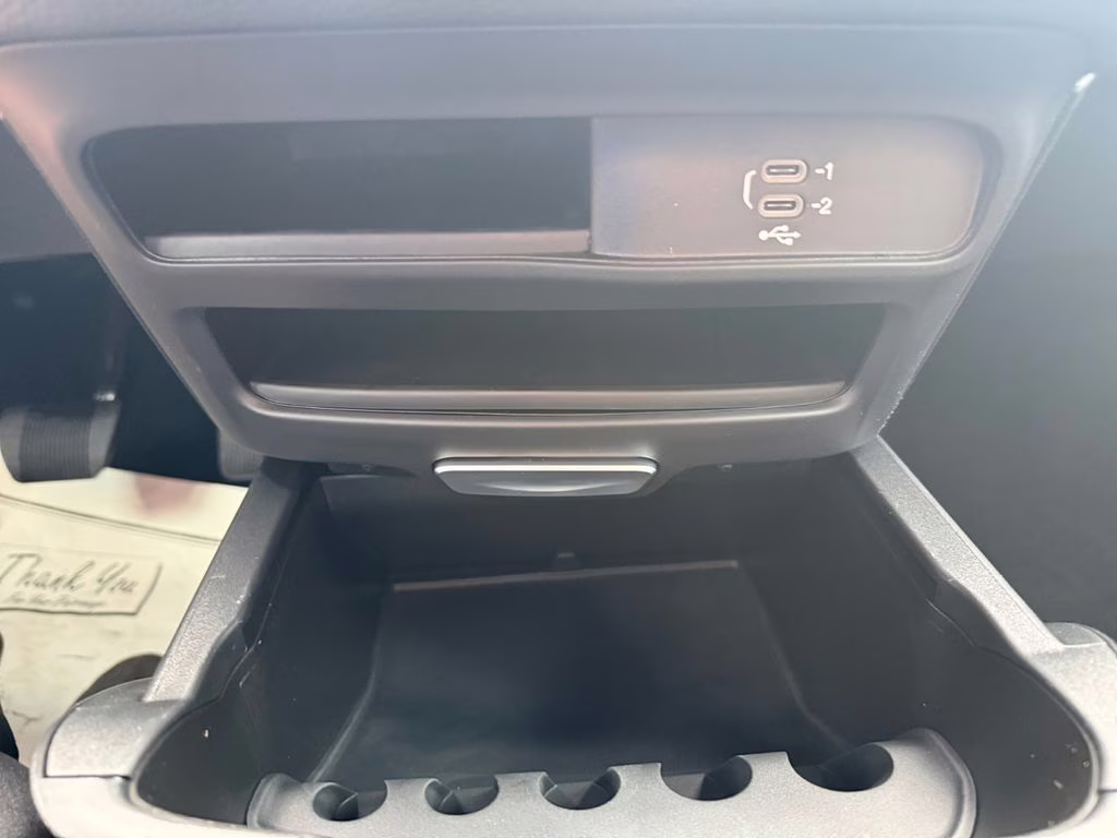 2026 Bright White Clearcoat Chrysler Pacifica Select FWD Van