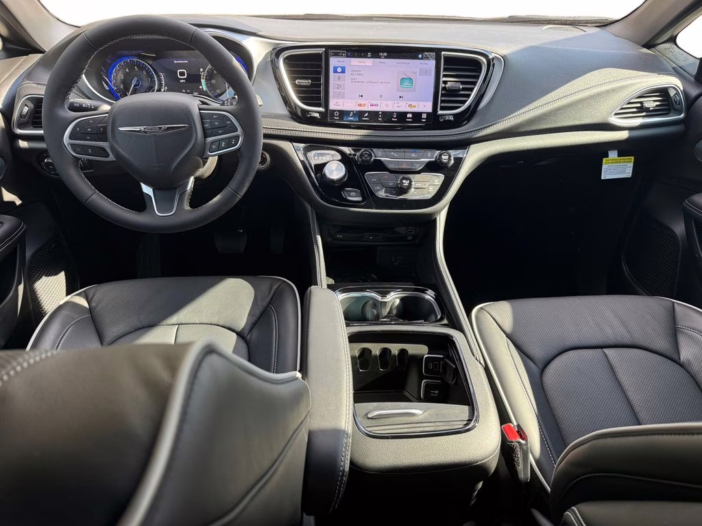 2026 Silver Mist Clearcoat Chrysler Pacifica Limited FWD Van