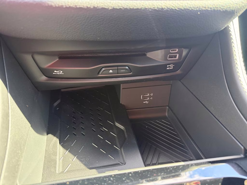 2026 Silver Mist Clearcoat Chrysler Pacifica Limited FWD Van