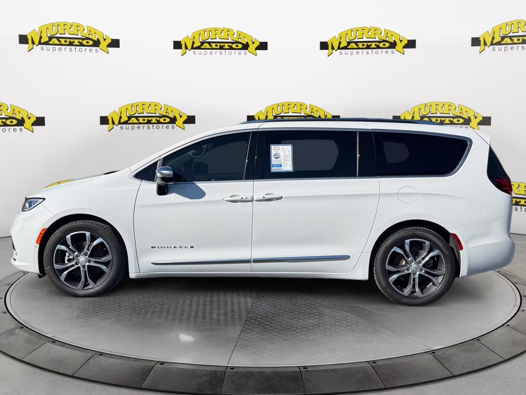 2026 Bright White Clearcoat Chrysler Pacifica Pinnacle FWD Van