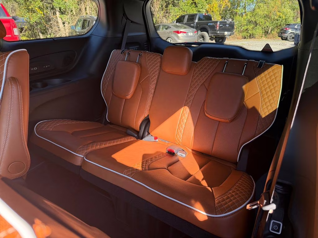 2026 Bright White Clearcoat Chrysler Pacifica Pinnacle FWD Van