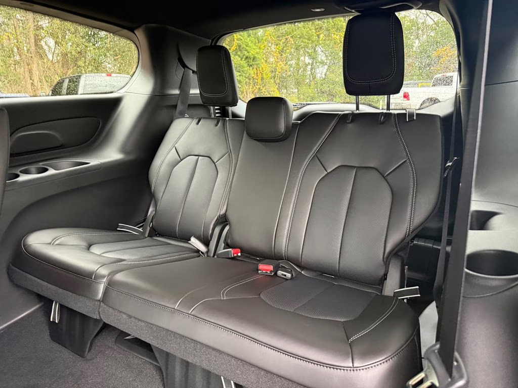 2026 Red Hot Pearlcoat Chrysler Pacifica Select AWD Van