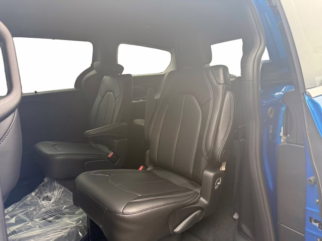 2026 Hydro Blue Pearlcoat Chrysler Pacifica Select AWD Van