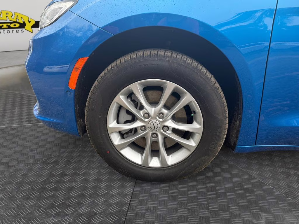 2026 Hydro Blue Pearlcoat Chrysler Pacifica Select AWD Van