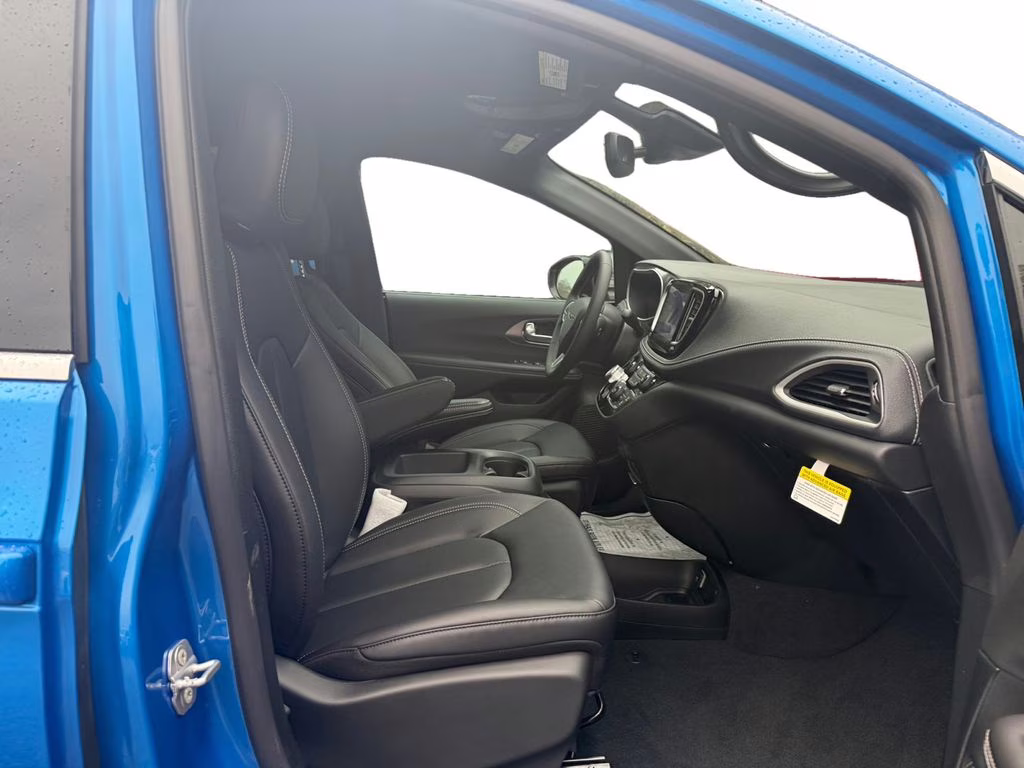 2026 Hydro Blue Pearlcoat Chrysler Pacifica Select AWD Van