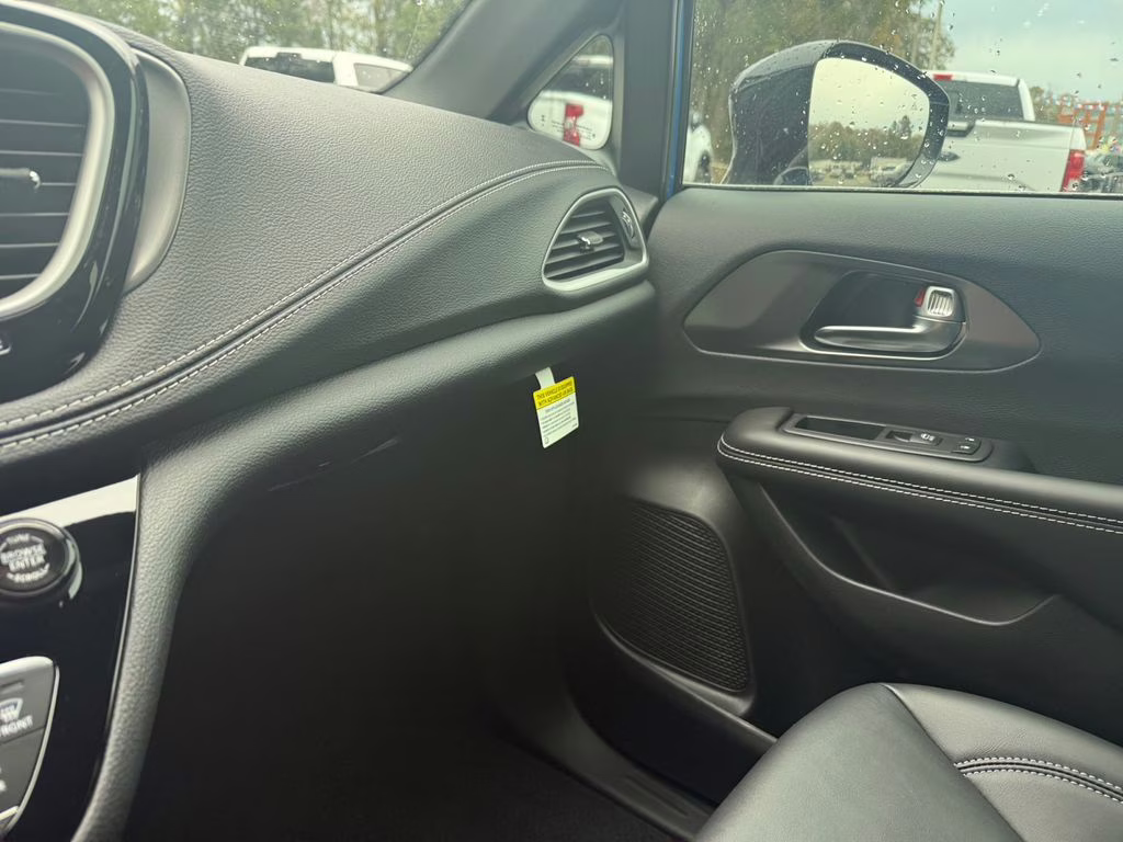 2026 Hydro Blue Pearlcoat Chrysler Pacifica Select AWD Van