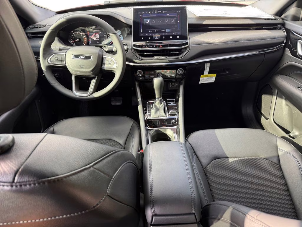 2026 Red Hot Pearlcoat Jeep Compass Latitude 4X4 SUV