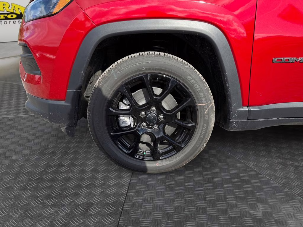 2026 Red Hot Pearlcoat Jeep Compass Latitude 4X4 SUV