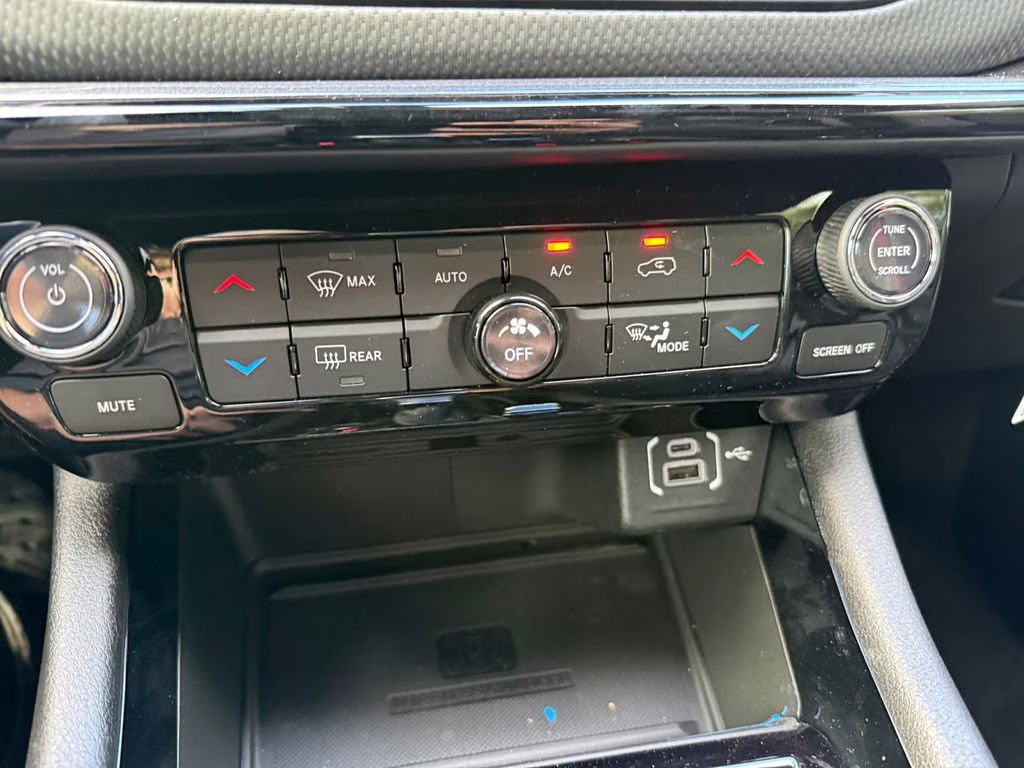 2026 Red Hot Pearlcoat Jeep Compass Latitude 4X4 SUV