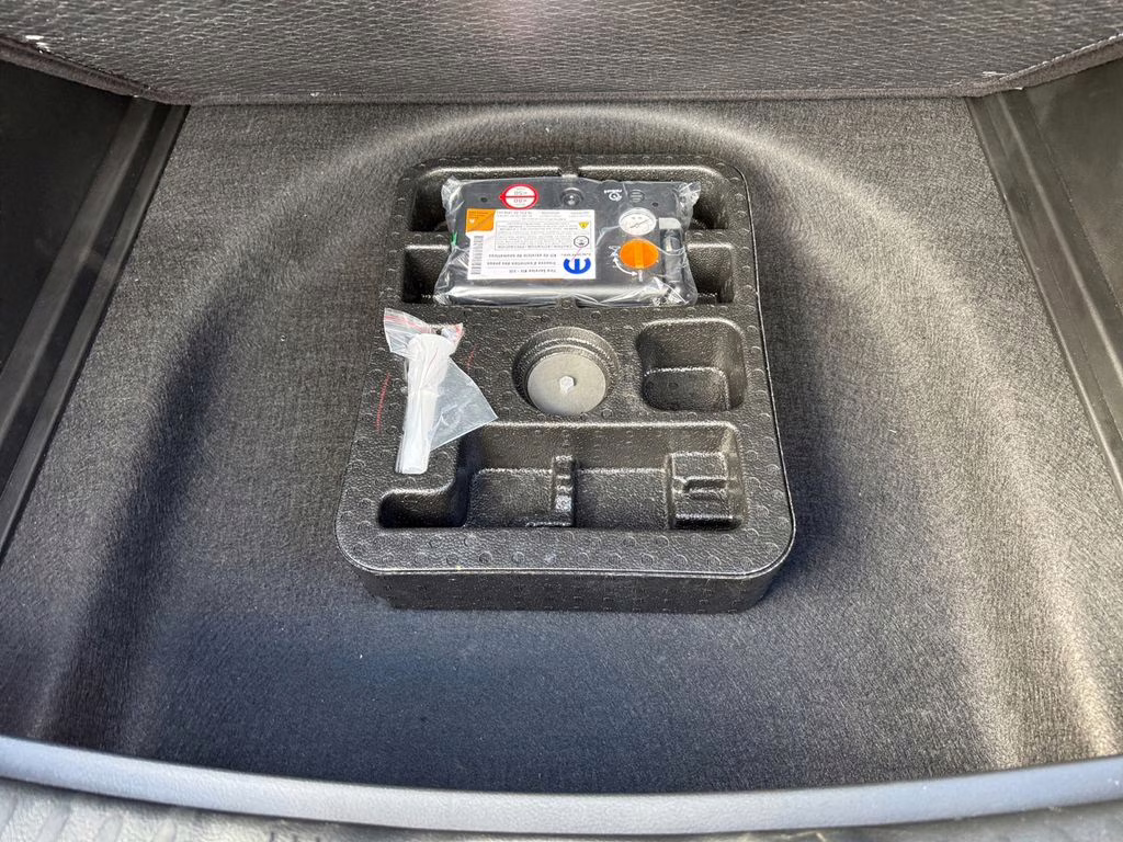 2026 Red Hot Pearlcoat Jeep Compass Latitude 4X4 SUV