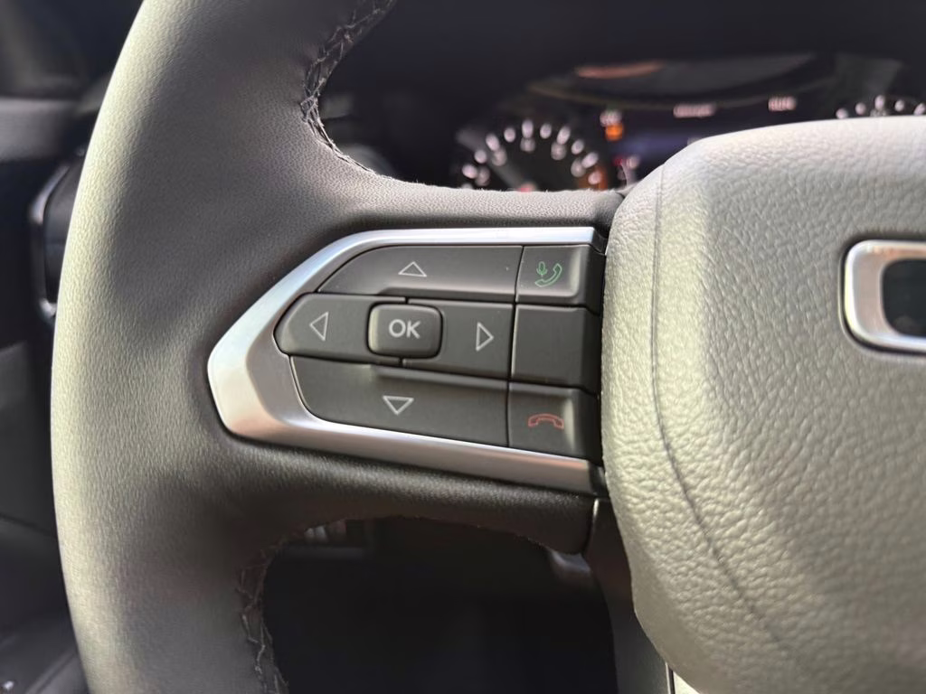 2026 Red Hot Pearlcoat Jeep Compass Latitude 4X4 SUV