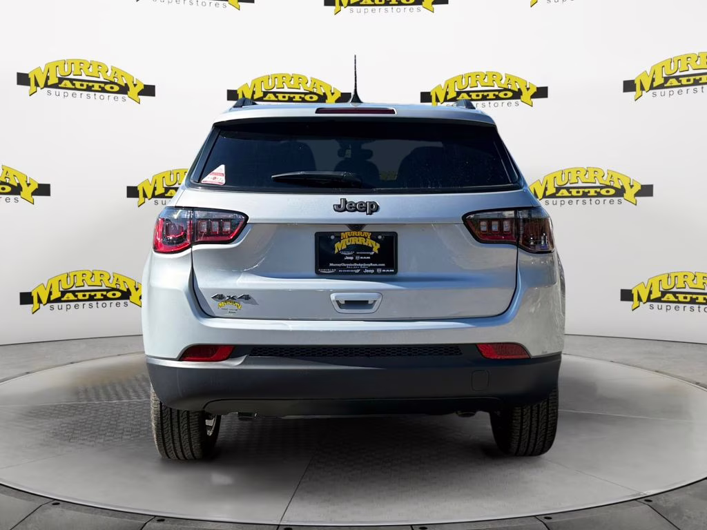 2026 Silver Zynith Metallic Clearcoat Jeep Compass Latitude 4X4 SUV