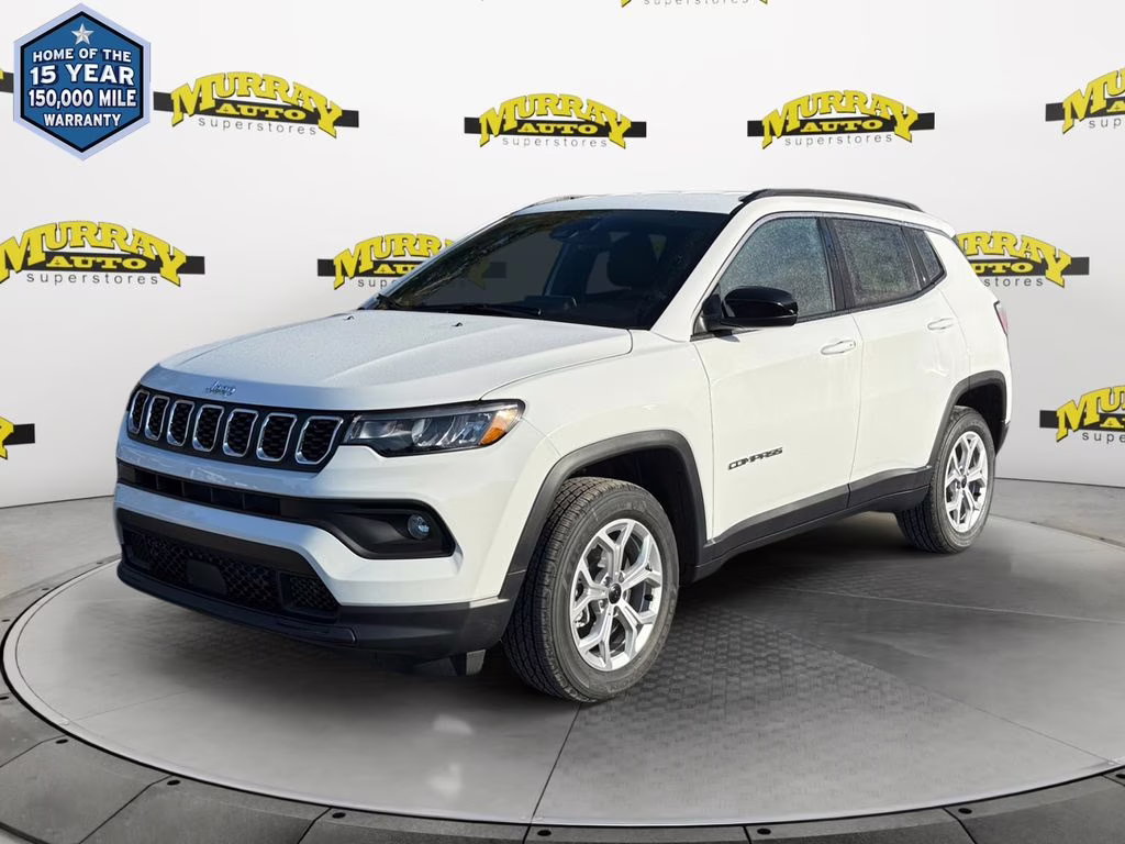 2026 Bright White Clearcoat Jeep Compass Latitude 4X4 SUV