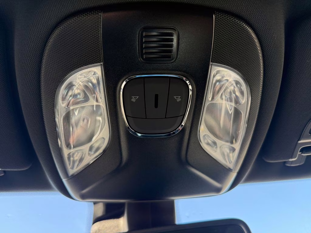 2026 Bright White Clearcoat Jeep Compass Latitude 4X4 SUV