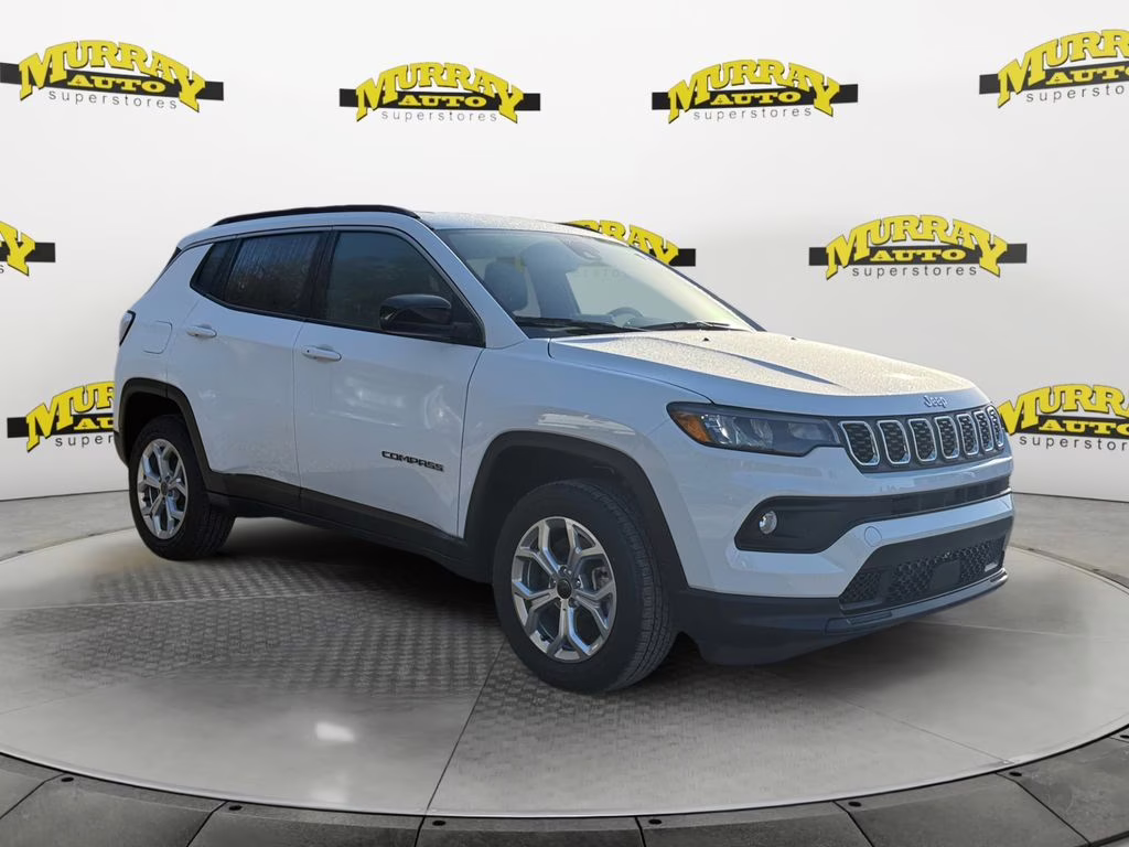 2026 Bright White Clearcoat Jeep Compass Latitude 4X4 SUV