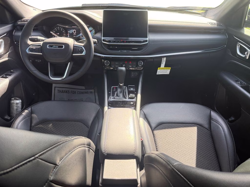 2025 Hydro Blue Pearlcoat Jeep Compass Latitude 4X4 SUV