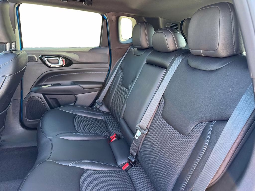 2025 Hydro Blue Pearlcoat Jeep Compass Latitude 4X4 SUV