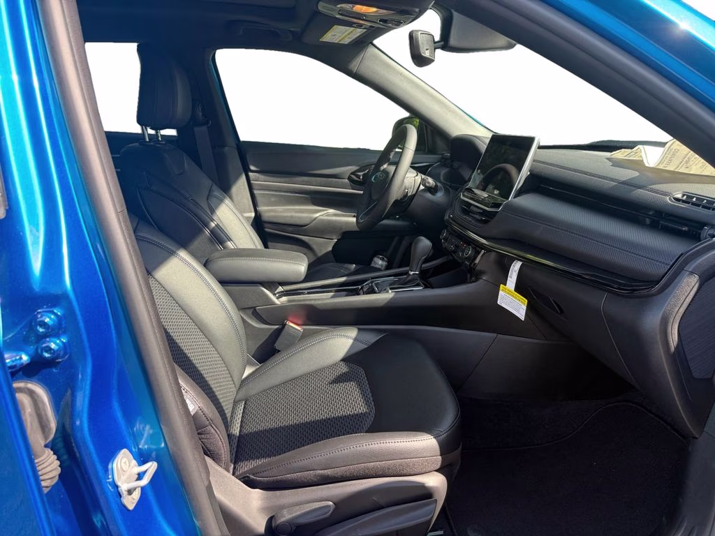 2025 Hydro Blue Pearlcoat Jeep Compass Latitude 4X4 SUV