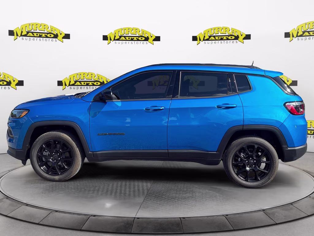 2025 Hydro Blue Pearlcoat Jeep Compass Latitude 4X4 SUV