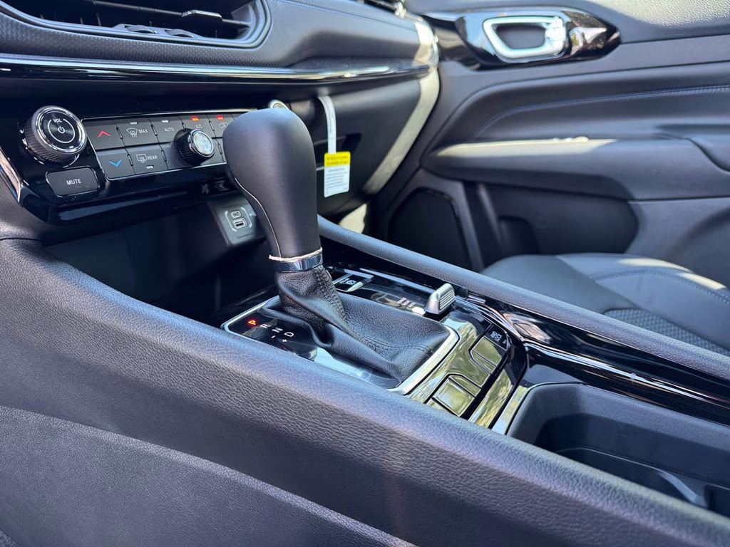 2025 Hydro Blue Pearlcoat Jeep Compass Latitude 4X4 SUV