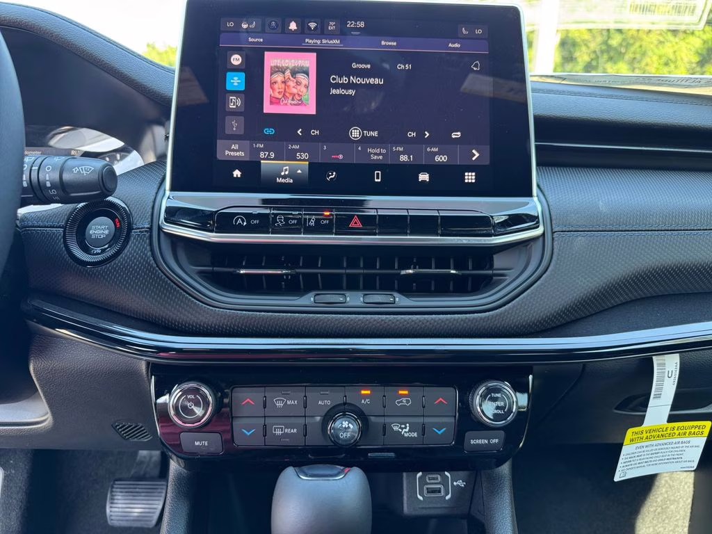 2025 Hydro Blue Pearlcoat Jeep Compass Latitude 4X4 SUV