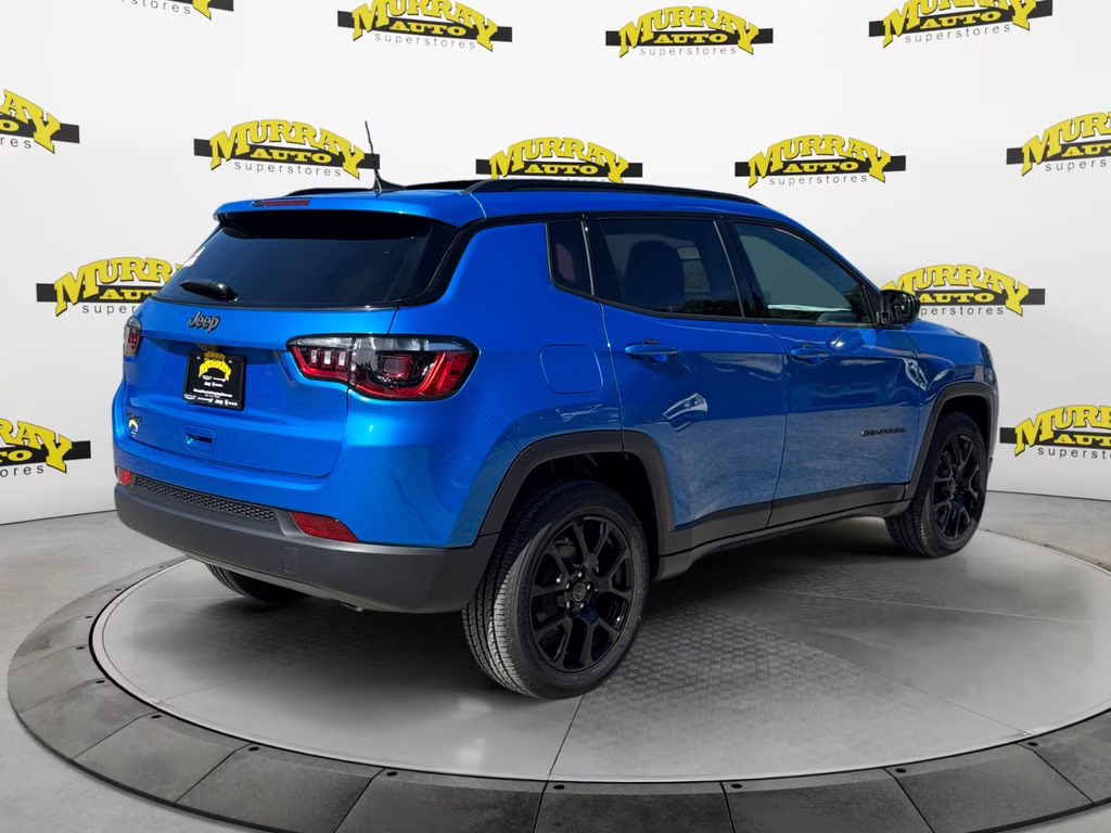 2025 Hydro Blue Pearlcoat Jeep Compass Latitude 4X4 SUV