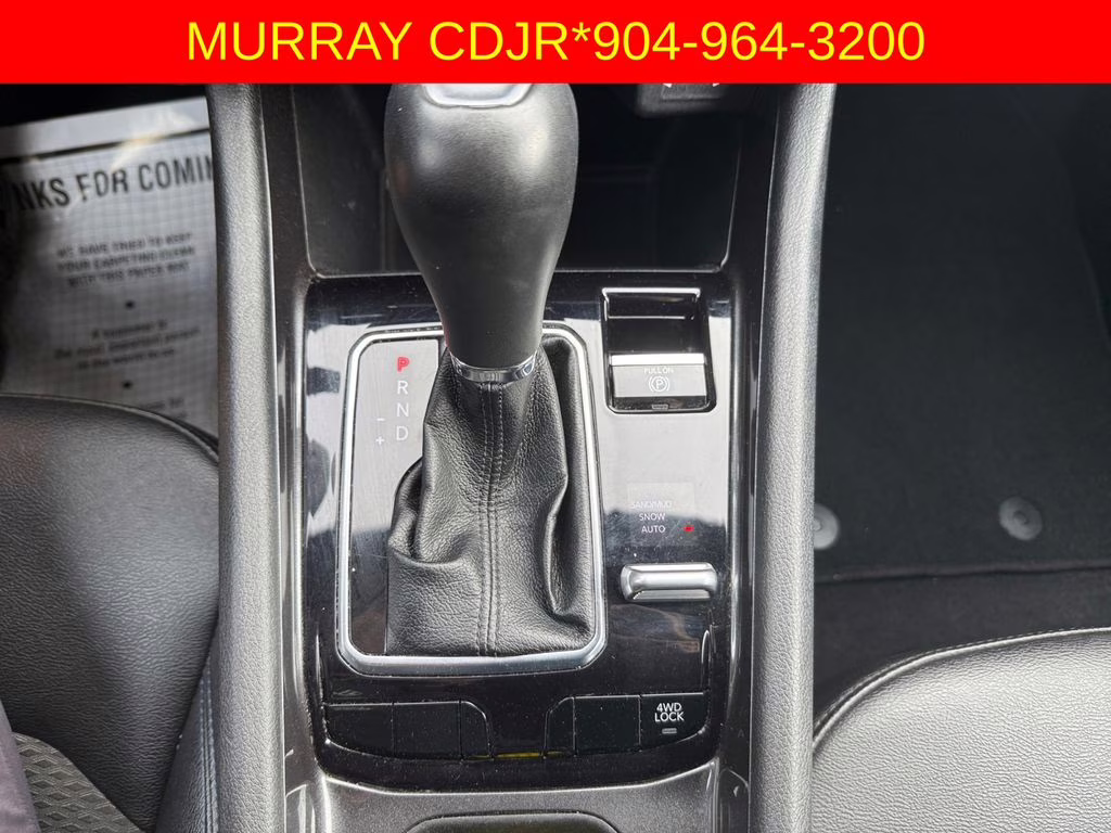 2024 Bright White Clearcoat Jeep Compass Latitude 4X4 SUV