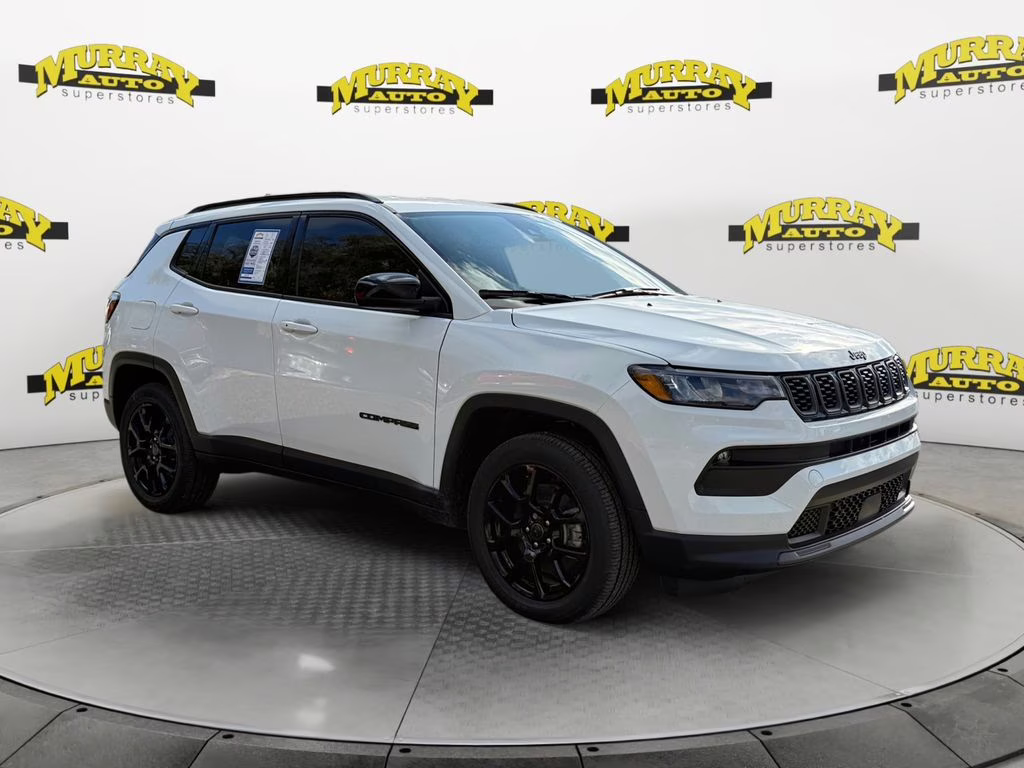 2026 Bright White Clearcoat Jeep Compass Latitude 4X4 SUV