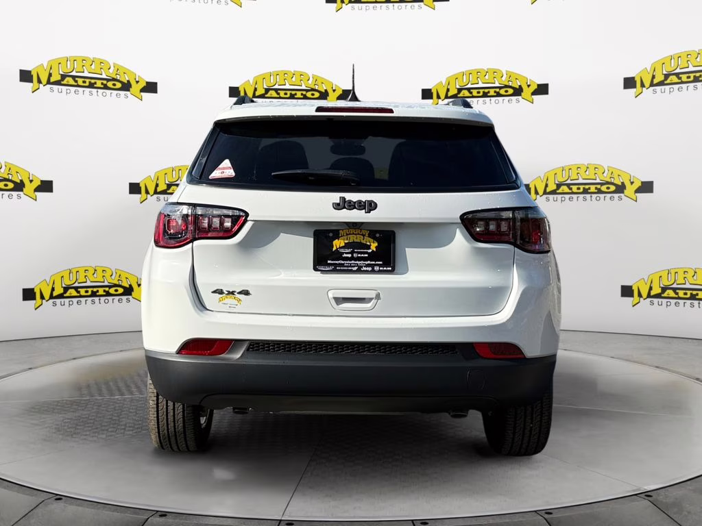 2026 Bright White Clearcoat Jeep Compass Latitude 4X4 SUV