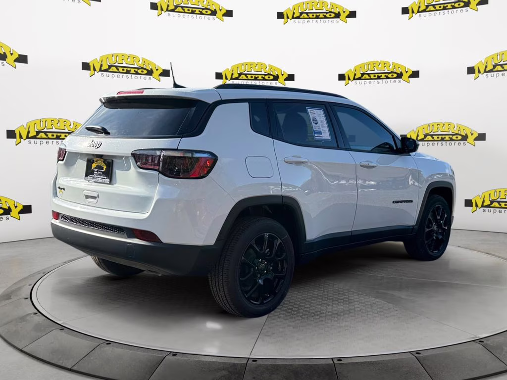 2026 Bright White Clearcoat Jeep Compass Latitude 4X4 SUV