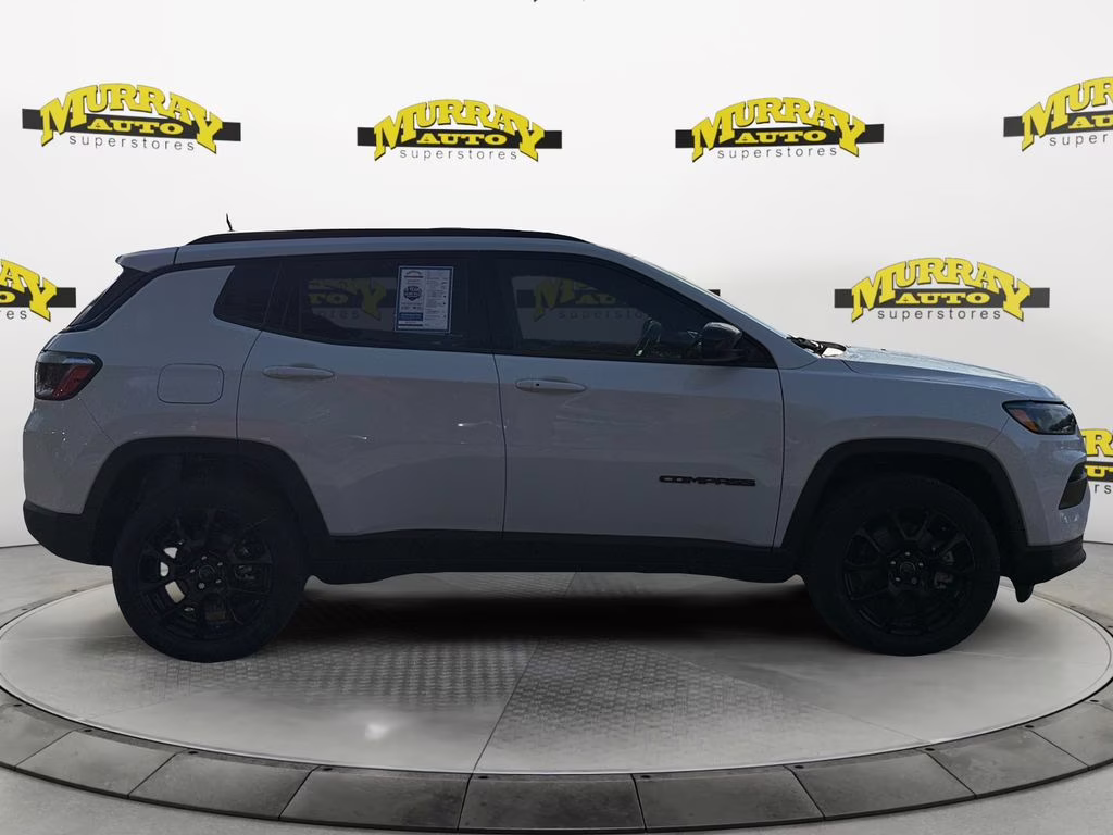 2026 Bright White Clearcoat Jeep Compass Latitude 4X4 SUV