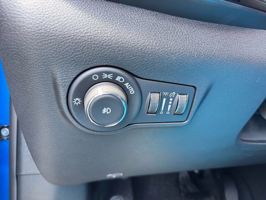 2025 Hydro Blue Pearlcoat Jeep Compass Limited 4X4 SUV